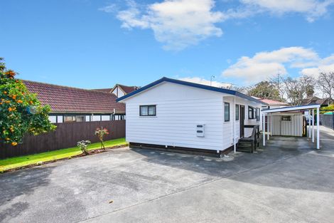 Photo of property in 2/10 Carnoustie Drive, Wattle Downs, Auckland, 2103