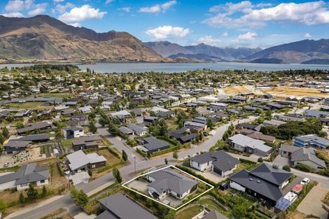 Photo of property in Kamahi Street, Wanaka, 9305