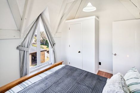 Photo of property in 74 Cypress Drive, Maungaraki, Lower Hutt, 5010