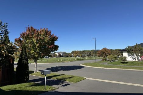 Photo of property in 8 Bradwell Crescent, Halswell, Christchurch, 8025