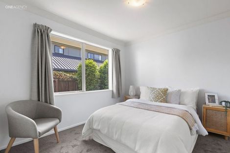 Photo of property in 5 Castleview Lane, Heathcote Valley, Christchurch, 8022