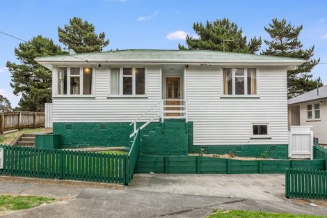 Photo of property in 12 Cornwall Crescent, Cannons Creek, Porirua, 5024