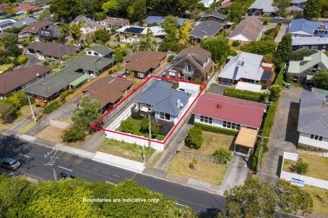 Photo of property in 1/58 Hillcrest Avenue, Hillcrest, Auckland, 0627