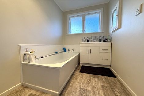 Photo of property in 59 Parenga Street, Wainuiomata, Lower Hutt, 5014