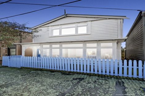 Photo of property in 15 Green Street, Newtown, Wellington, 6021