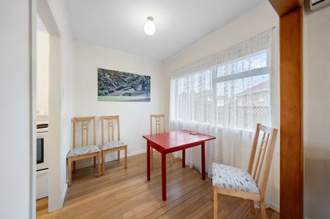 Photo of property in 3 Poto Street, Te Atatu South, Auckland, 0610