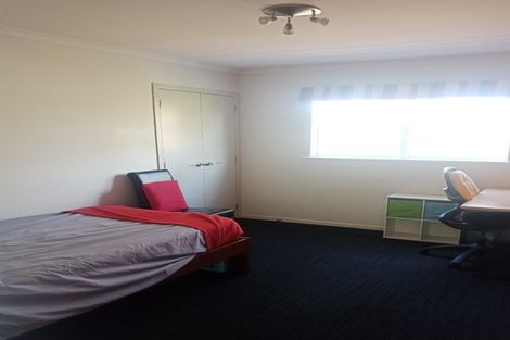 Photo of property in 19 Fairleigh Avenue, Mount Albert, Auckland, 1025