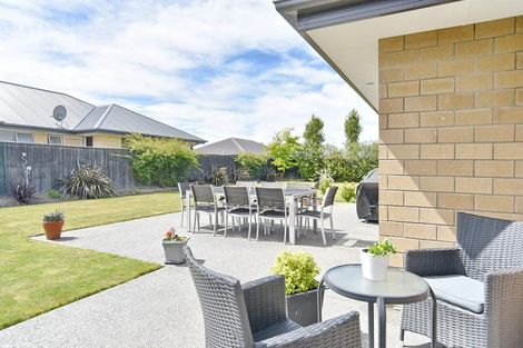 Photo of property in 15 Sequoia Way, Rangiora, 7400