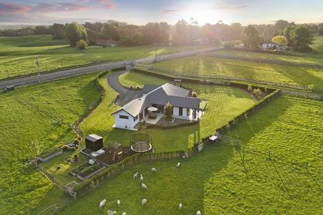 Photo of property in 208 Taipo Road, Rongotea, Palmerston North, 4476