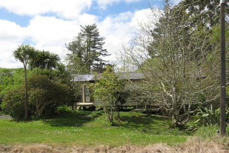 Photo of property in 4 Anzac Valley Road, Waitakere, Auckland, 0816