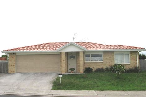 Photo of property in 11 Jeffery Reeve Crescent, Ranui, Auckland, 0612