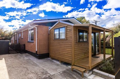 Photo of property in 2 Lynley Crescent, Blenheim, 7201