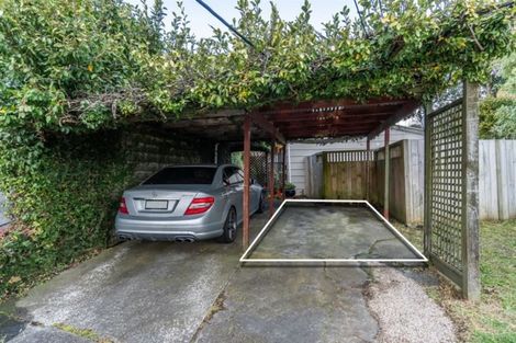 Photo of property in 1/34 Drome View Place, Beach Haven, Auckland, 0626