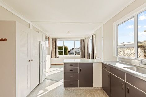 Photo of property in 48 Richmond Street, Waitara, 4320