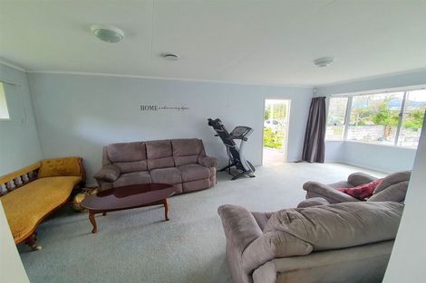 Photo of property in 16 Augustine Street, Waimate, 7924