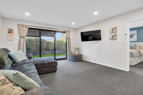 Photo of property in 99 Faringdon Boulevard, Rolleston, 7615