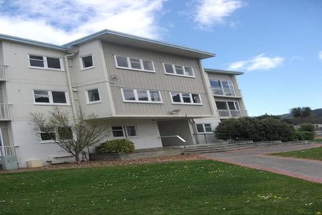 Photo of property in 95 Farmer Crescent, Taita, Lower Hutt, 5011