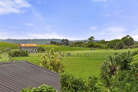 Photo of property in 3 Lorenzen Bay Road, Raglan, 3225