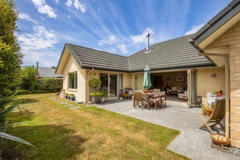 Photo of property in 6 Ambrose Place, Rangiora, 7400