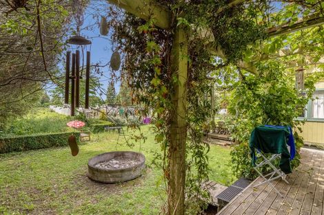 Photo of property in 16 Cole Street, Dannevirke, 4930