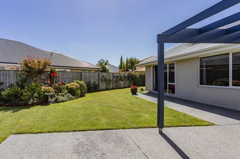 Photo of property in 32 Ashview Place, Rangiora, 7400