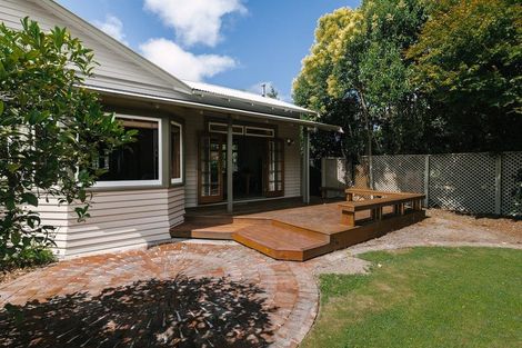 Photo of property in 23 Te Awe Awe Street, Hokowhitu, Palmerston North, 4410