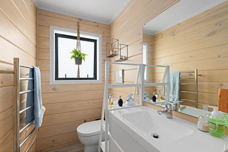 Photo of property in 203 Tahekeroa Road, Tahekeroa, Kaukapakapa, 0873