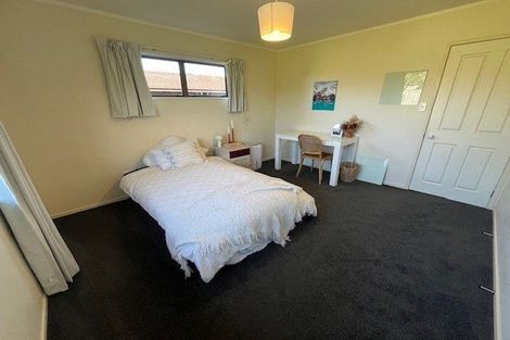 Photo of property in 32 Jillteresa Crescent, Half Moon Bay, Auckland, 2012