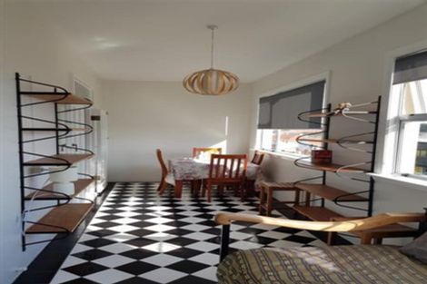 Photo of property in Devonport Apartments, 37/127 Saint Aubyn Street, New Plymouth, 4310