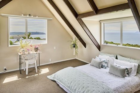 Photo of property in 3 Tikati View, Titahi Bay, Porirua, 5022