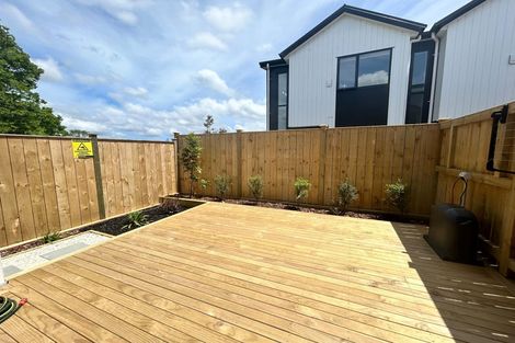 Photo of property in 8/26 Smythe Road, Henderson, Auckland, 0612