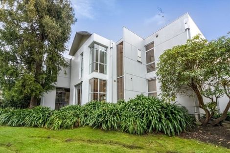 Photo of property in 100 Glandovey Road, Fendalton, Christchurch, 8052