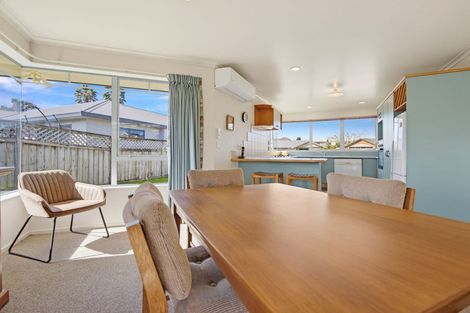 Photo of property in 10 Chatswood Place, Rototuna, Hamilton, 3210