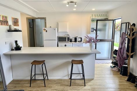 Photo of property in 11 Renata Road, Otaki, 5512