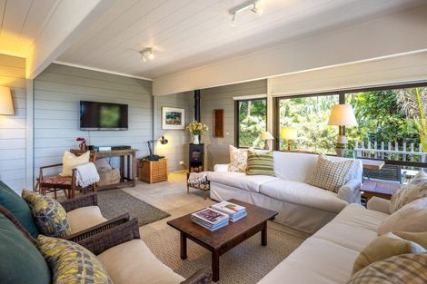 Photo of property in 12 Eden Terrace, Onetangi, Waiheke Island, 1081