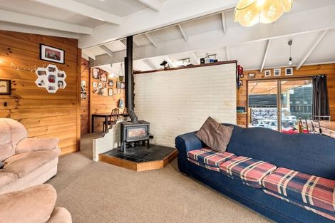 Photo of property in 53 Mountain Road, Western Heights, Rotorua, 3015