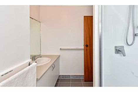 Photo of property in 83b Great South Road, Manurewa, Auckland, 2102