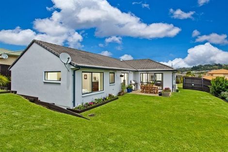 Photo of property in 13 Chelmsley Avenue, Henderson, Auckland, 0612