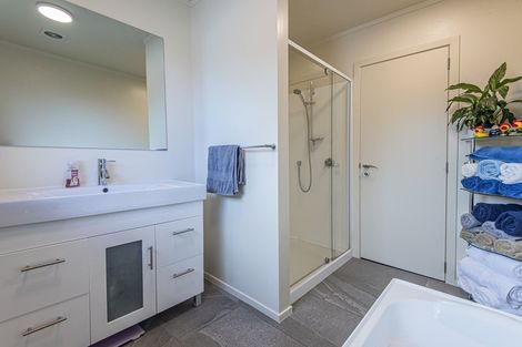 Photo of property in 14 Seaview Road, Ruakaka, 0116