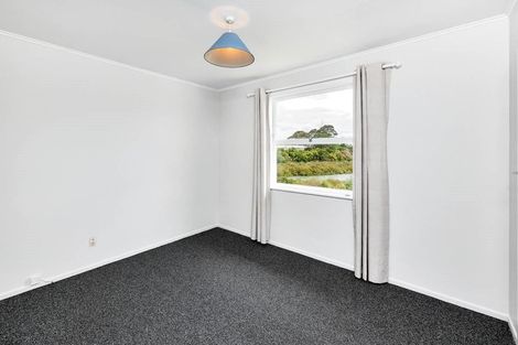 Photo of property in 141 Flanshaw Road, Te Atatu South, Auckland, 0610