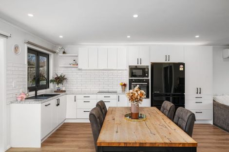Photo of property in 10 Birman Place, Cannons Creek, Porirua, 5024