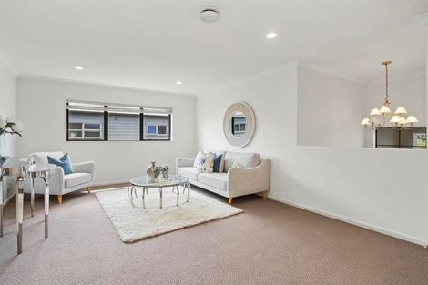 Photo of property in 9 Wye Oak Drive, Schnapper Rock, Auckland, 0632