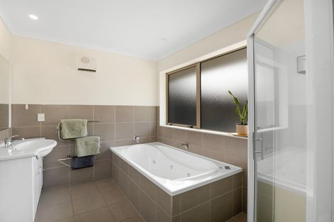 Photo of property in 136 Lowes Road, Rolleston, 7614