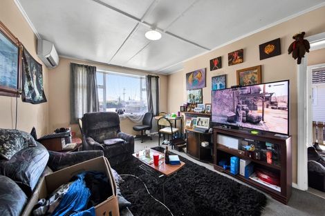 Photo of property in 30 Waihi Road, Hawera, 4610