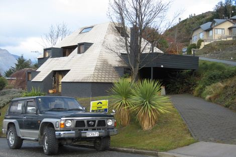 Photo of property in 27 Richards Park Lane, Fernhill, Queenstown, 9300