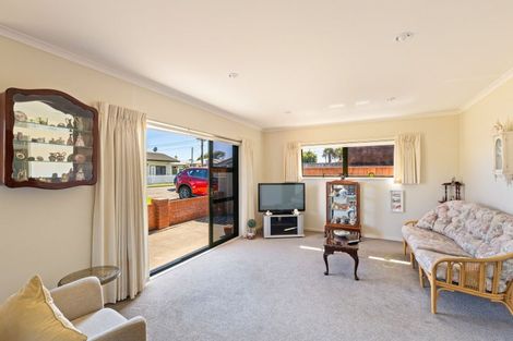 Photo of property in 36 Clemow Road, Fitzroy, New Plymouth, 4312