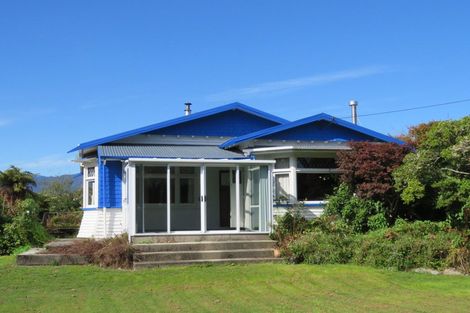 Photo of property in 116 Brougham Street, Westport, 7825