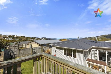 Photo of property in 18 Kaitangata Crescent, Kelson, Lower Hutt, 5010