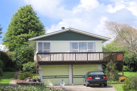 Photo of property in 8 Browning Crescent, Owhata, Rotorua, 3010