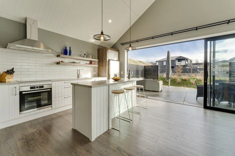 Photo of property in 7 Hatters Lane, Mount Pisa, 9383